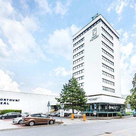 Hotel Restart Superior Jičín エクステリア 写真