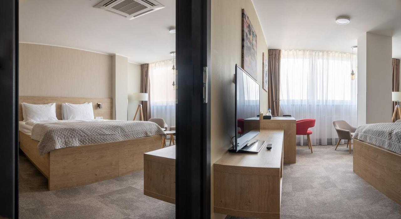 Hotel Restart Superior Jičín エクステリア 写真